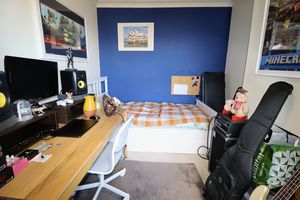 Bedroom- click for photo gallery